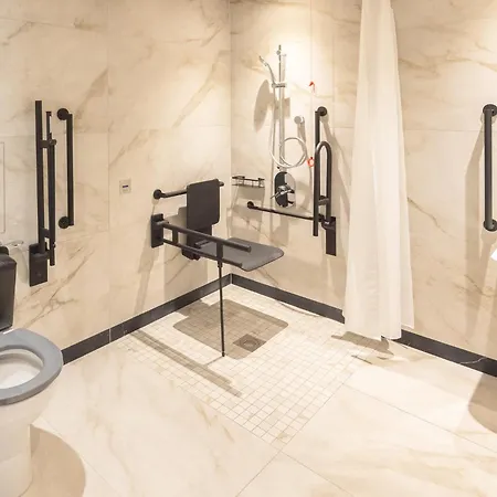 فندق The Mercantile 4*